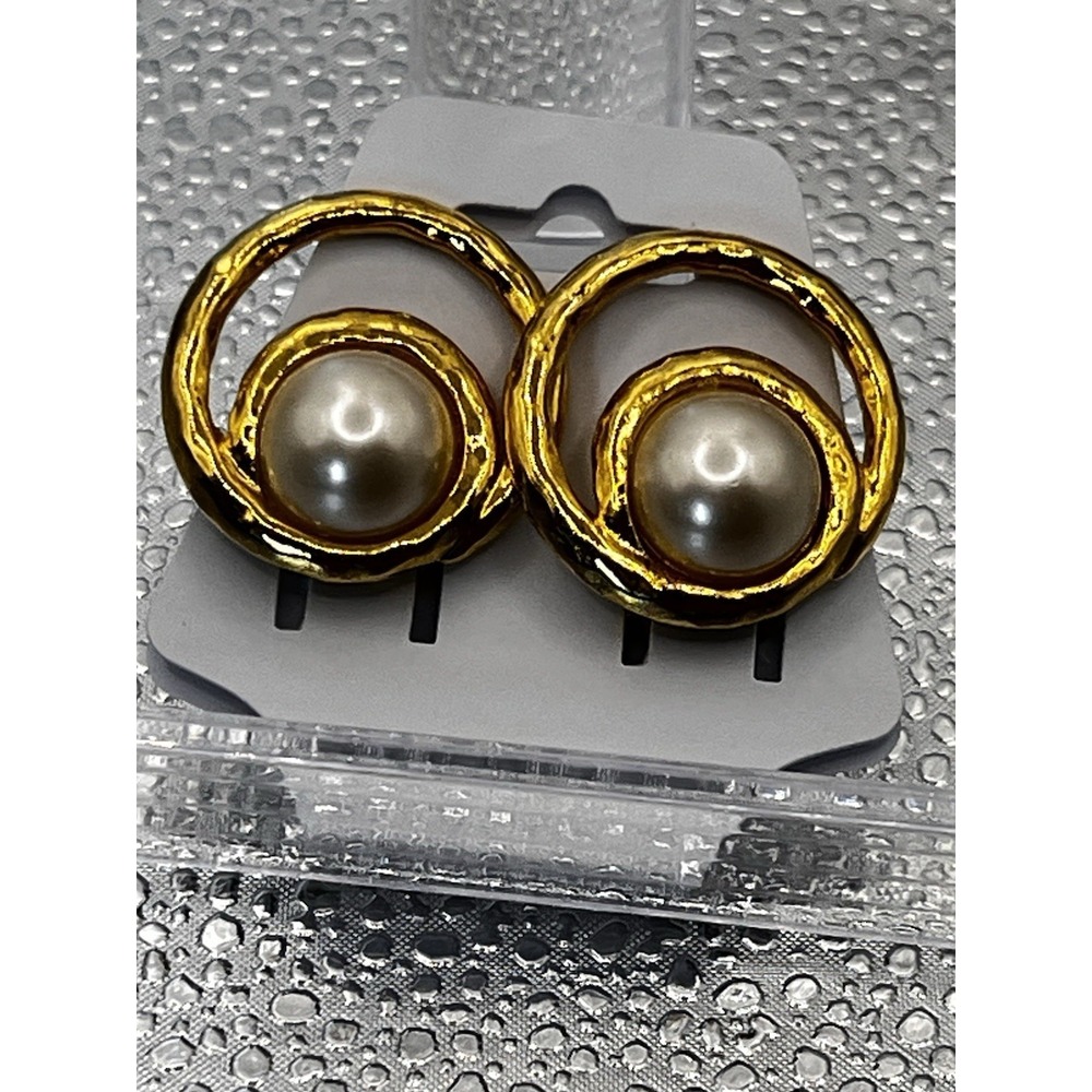 Set‎ Of Two Scarf Clips Vintage Gold Hammered Style Faux Pearl Center